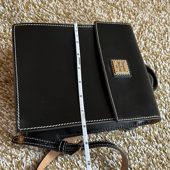 Dooney and bourke main image 5